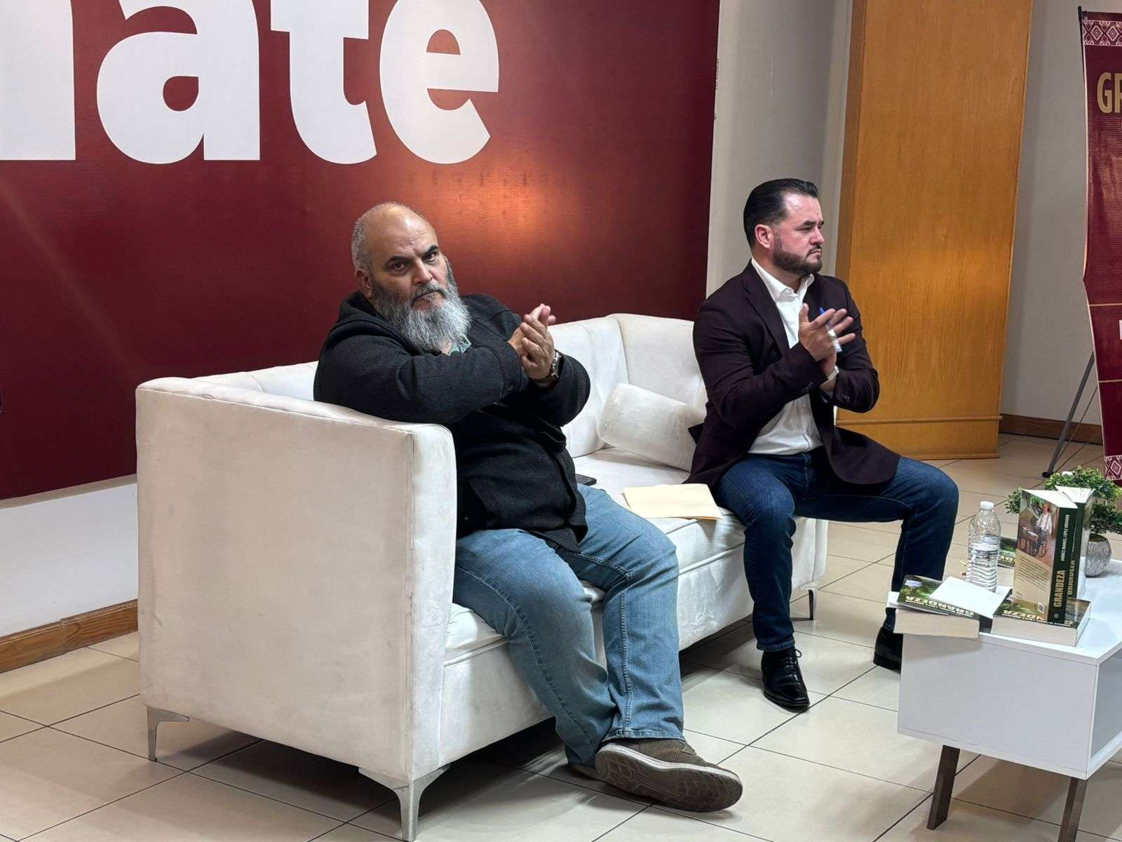 Presentan en Chihuahua el libro Grandeza de López Obrador