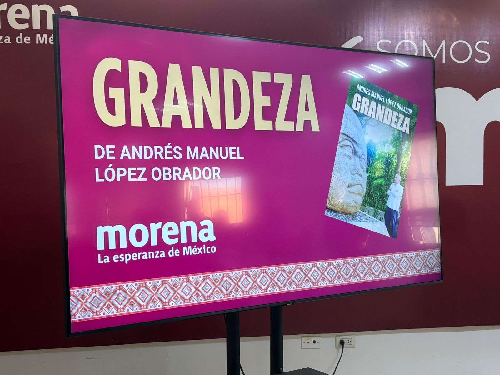 Presentan en Chihuahua el libro Grandeza de López Obrador