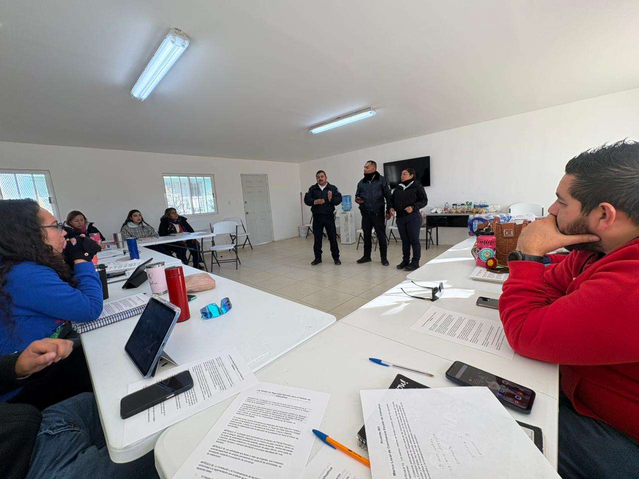Capacita Seguridad Vial a padres y docentes en brigadas escolares