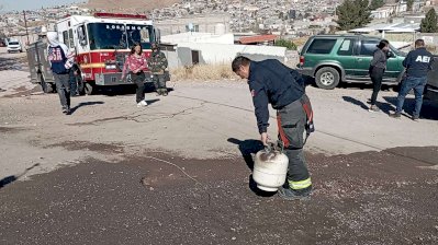 Sufre quemaduras por flamazo en tanque de gas 