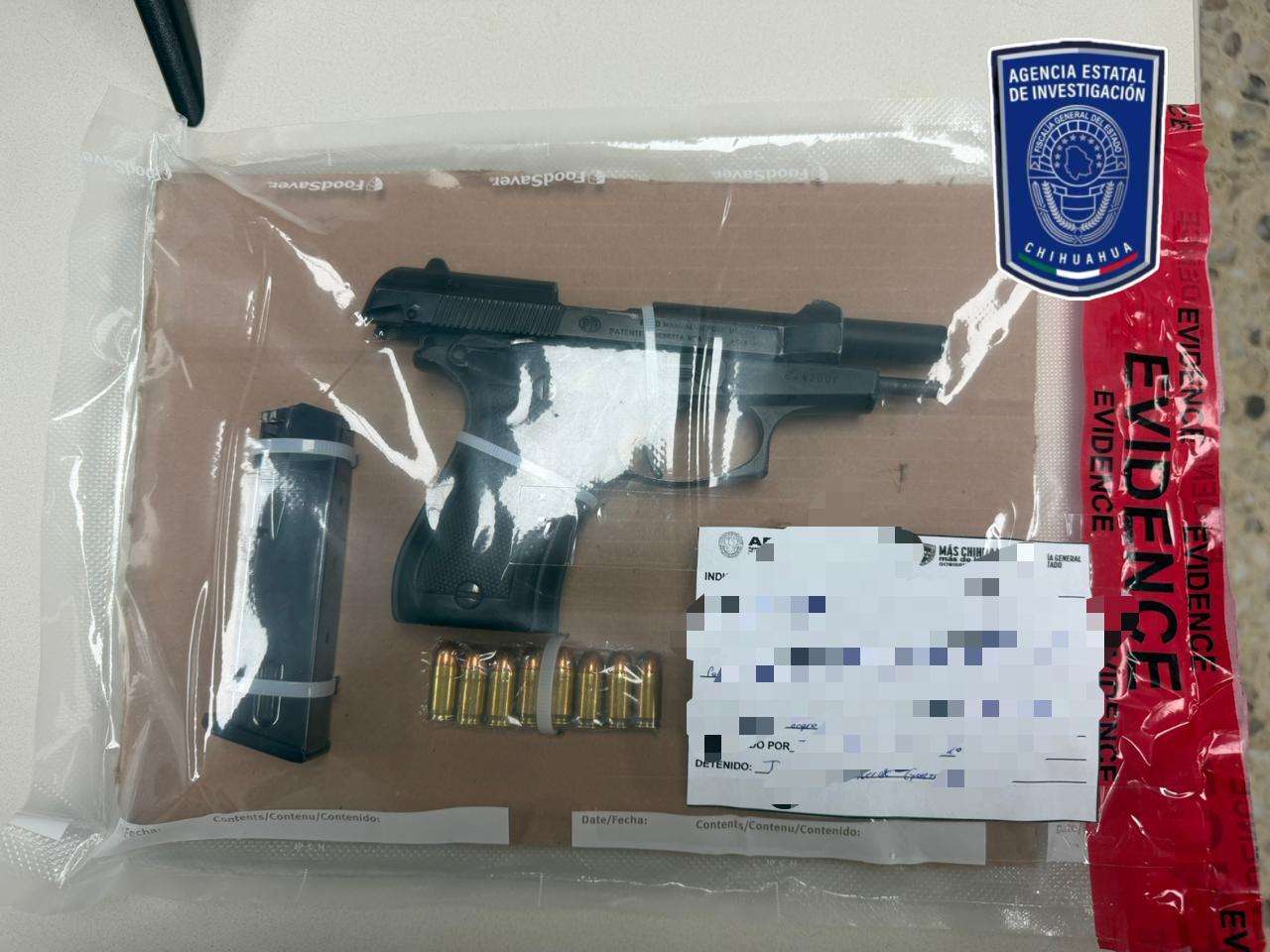 Detiene a dos hombres por posesión de narcóticos y armas de fuego 