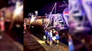 Descarrilan dos trenes al sur de España; se reportan 21 muertos