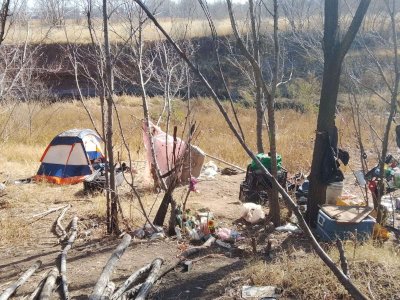 Encuentran muerto a joven en campamento en Cuauhtémoc