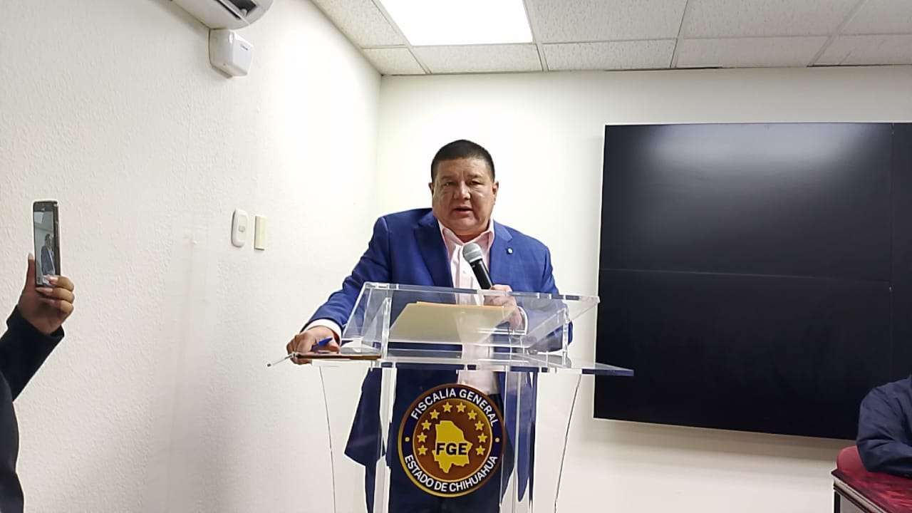 Descarta FGE atentado en incendio de vehículos en Juárez