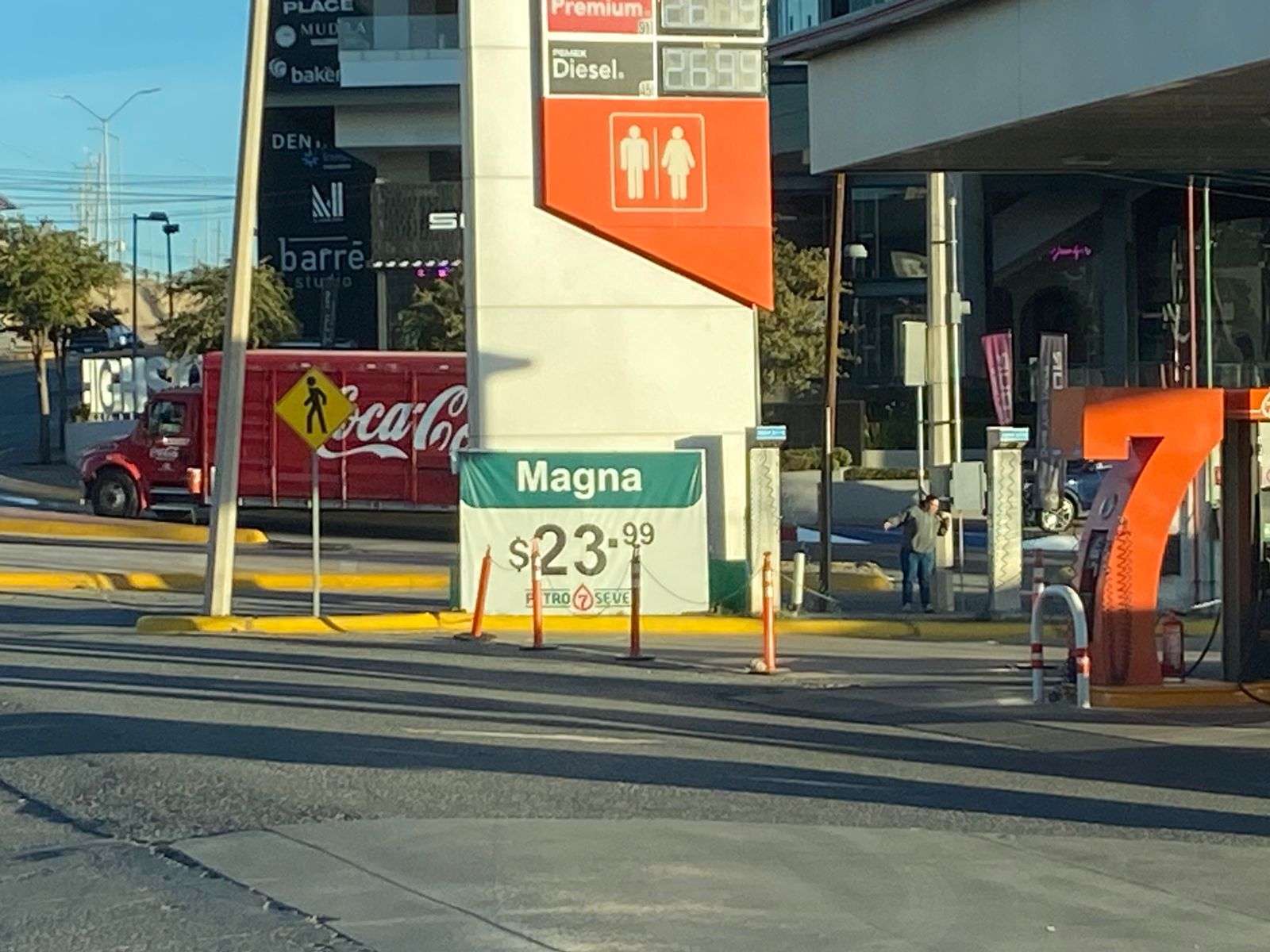 Supera la gasolina premium los $26 en estaciones del Perijuv 