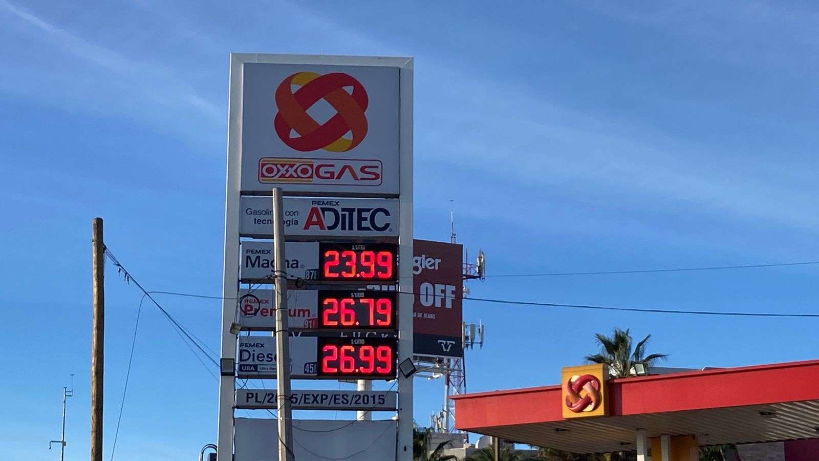 Supera la gasolina premium los $26 en estaciones del Perijuv 