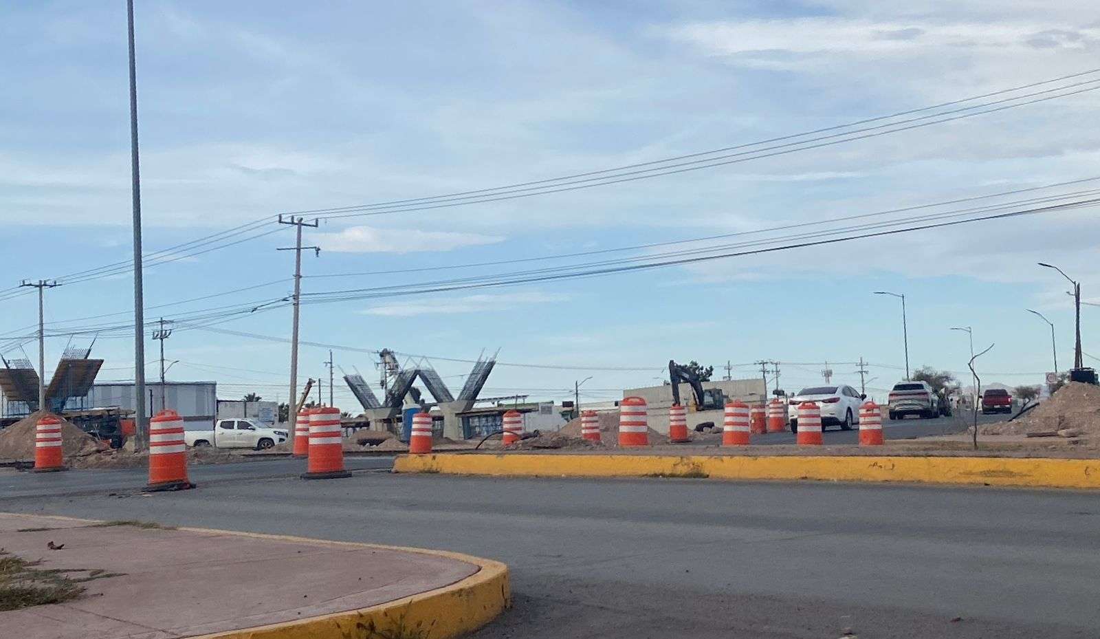 Avanza un 20% construcción de puente en los Nogales e Industrias 