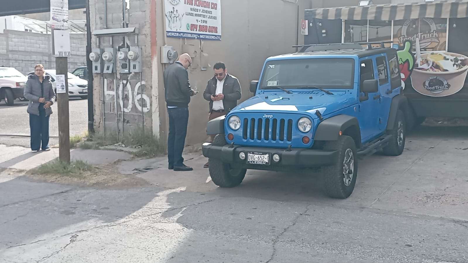 Resultan heridos por choque en la Infonavit Nacional