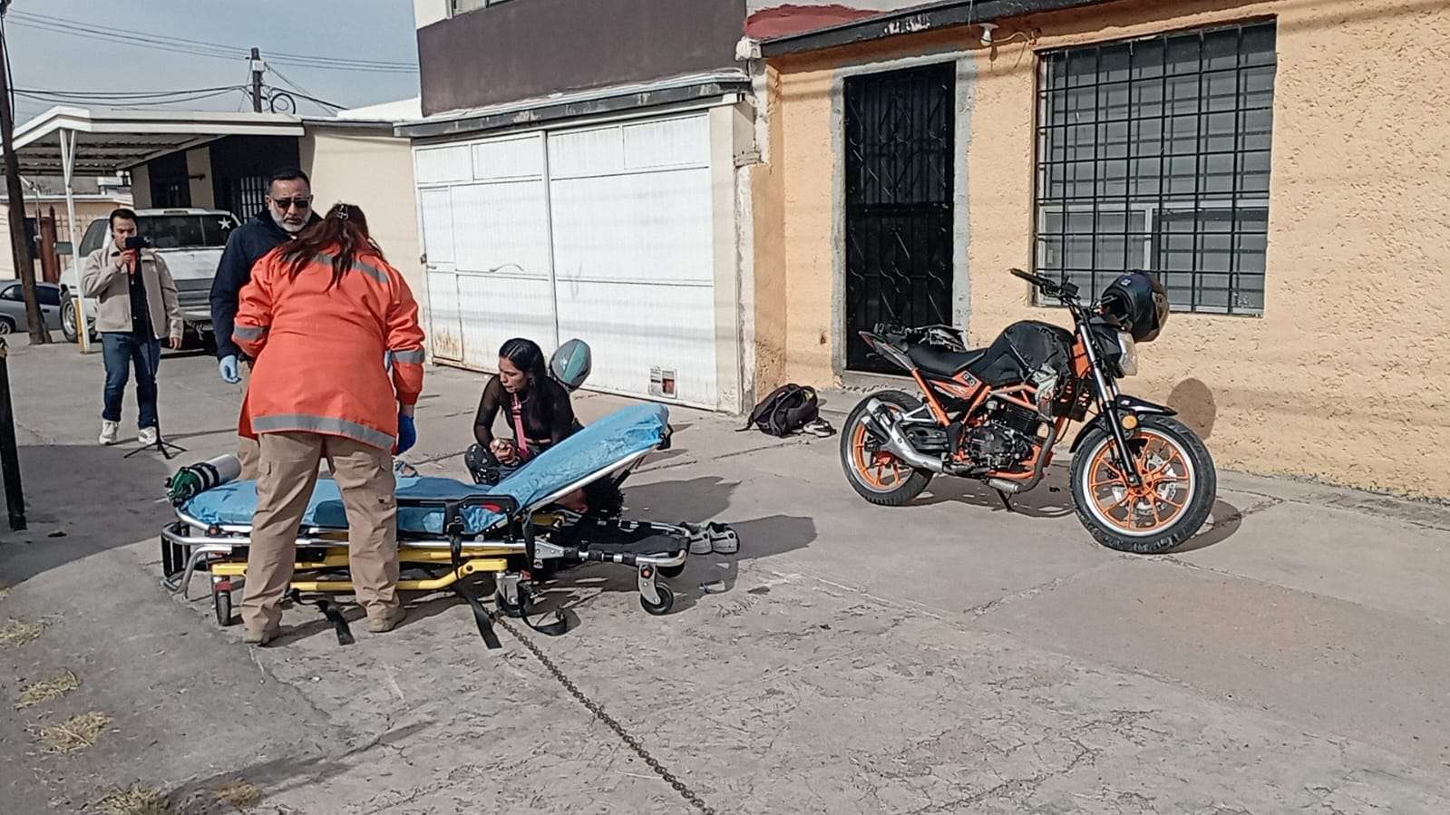 Resultan heridos por choque en la Infonavit Nacional