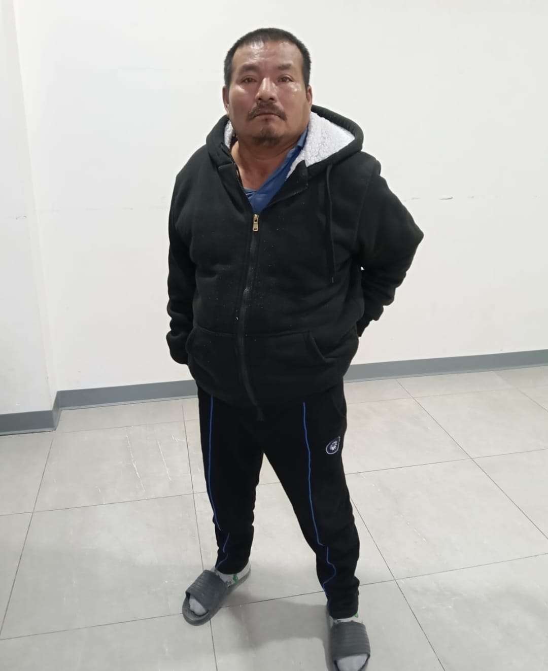 Buscan a la familia de Apolinar tras hallarlo desorientado en la vía pública