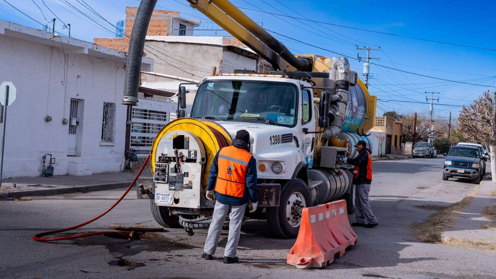 Brotan aguas negras en Bellavista y Barrio Alto 