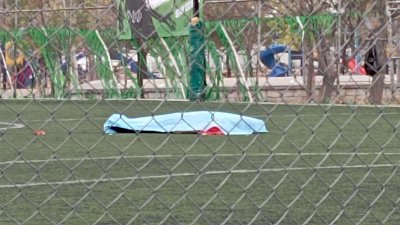 Muere de un infarto mientras jugaba tochito en el Corner Sport