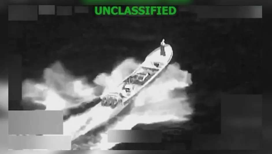 Hunde EU narcolancha en el Pacífico; hay 2 muertos