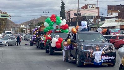 Desfilan los ganadores del Teporaca 2025