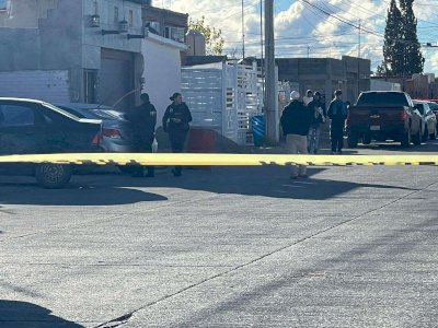 Moviliza muerte en vivienda de Villa Juárez a autoridades