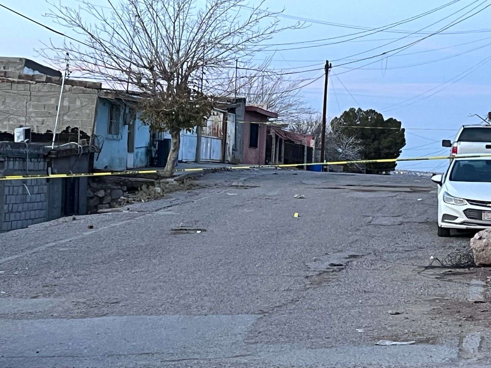Hieren a hombre a balazos en la  Galeana; viajaba con sus dos hijos