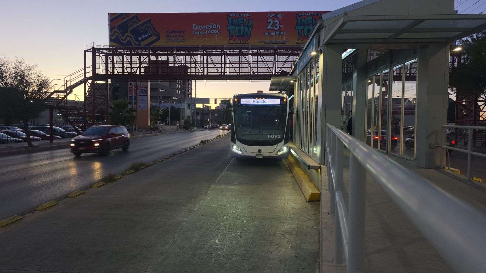 Reanuda JuárezBus servicio en estaciones Catedral y Ex Aduana