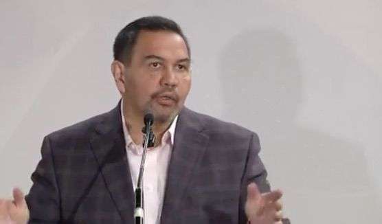 Apuesta Cruz Pérez Cuéllar por el municipalismo