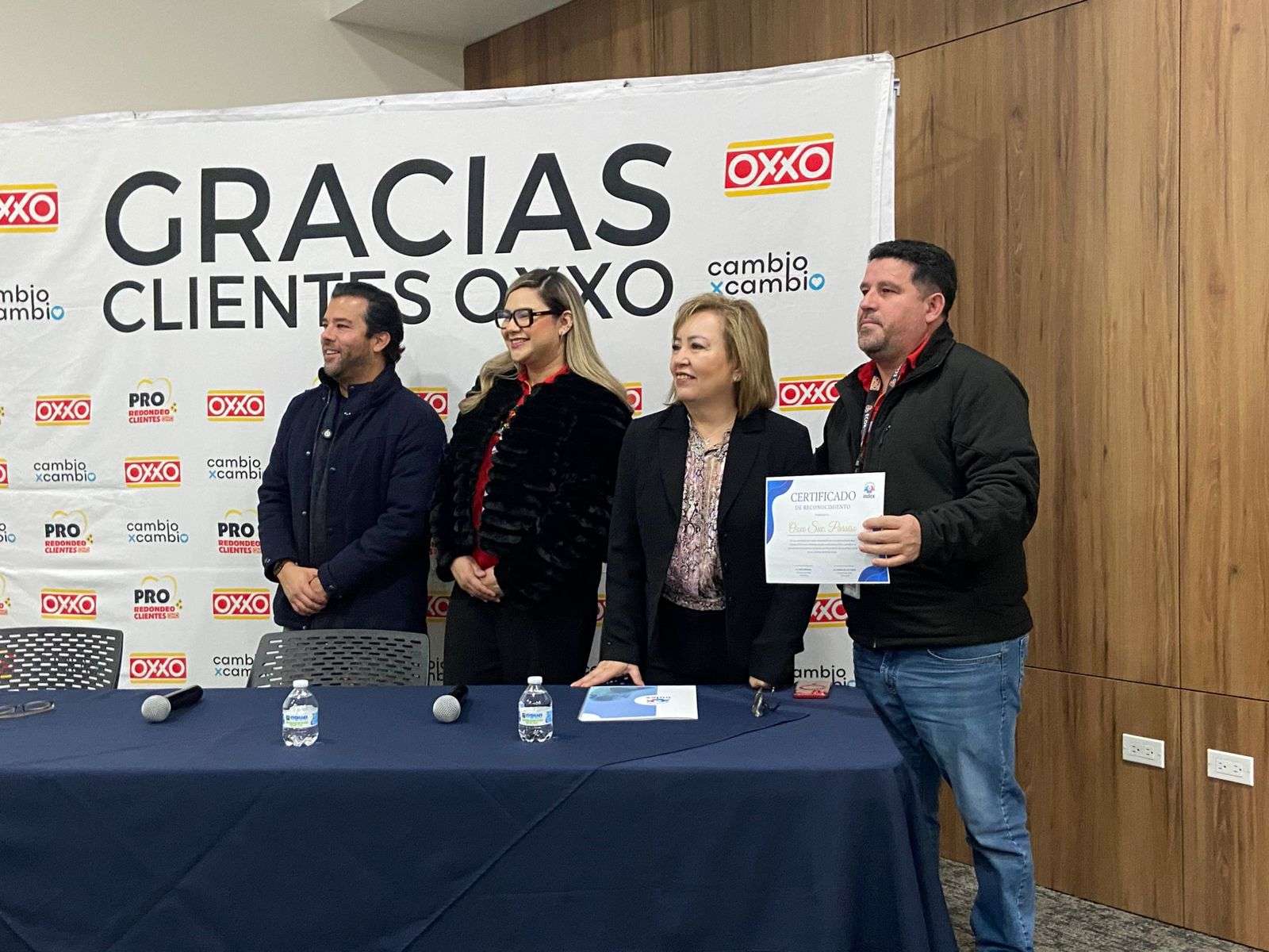 Entrega Index más de $421 mil a jardines de niños por redondeo Oxxo