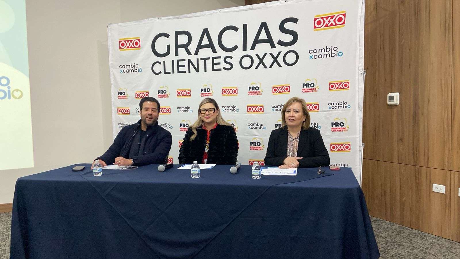 Entrega Index más de $421 mil a jardines de niños por redondeo Oxxo