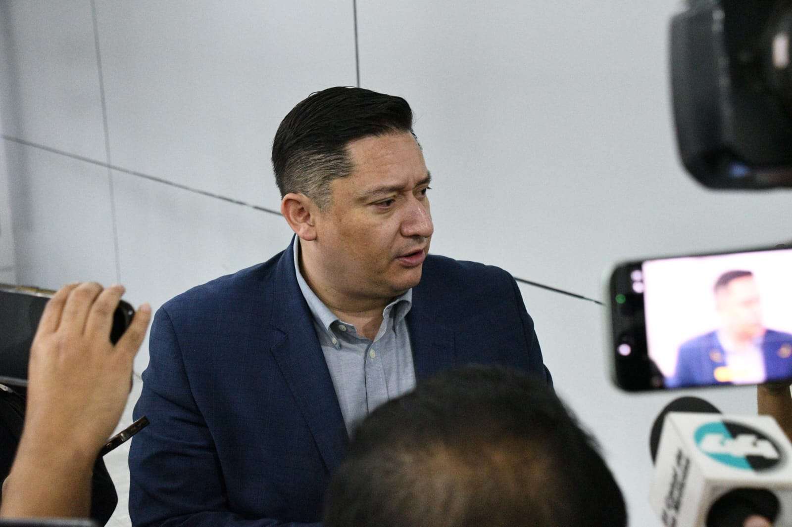Va Diputado por reforma para reducir animales en situación de calle