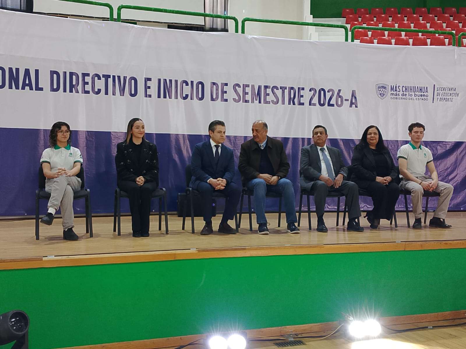 Realiza Cobach toma de protesta de 67 nuevos directivos