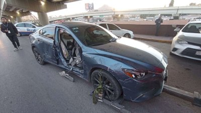 Deja fuerte choque un pasajero atrapado en la Pacheco 