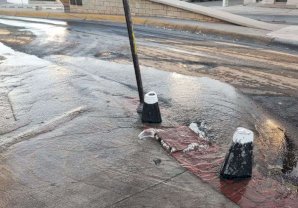 Se desperdician miles de litros de agua por fuga en la Independencia y Coronado