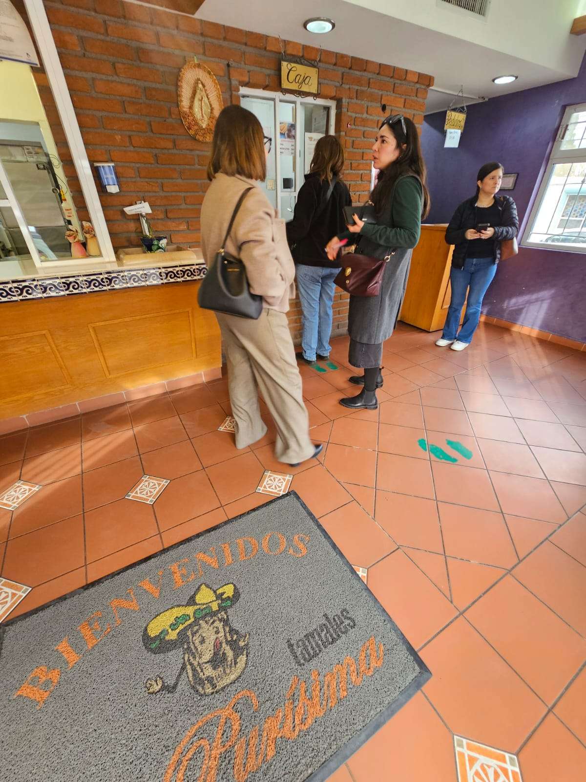 Se preparan chihuahuenses para el Día de la Candelaria con tamales y champurrado 
