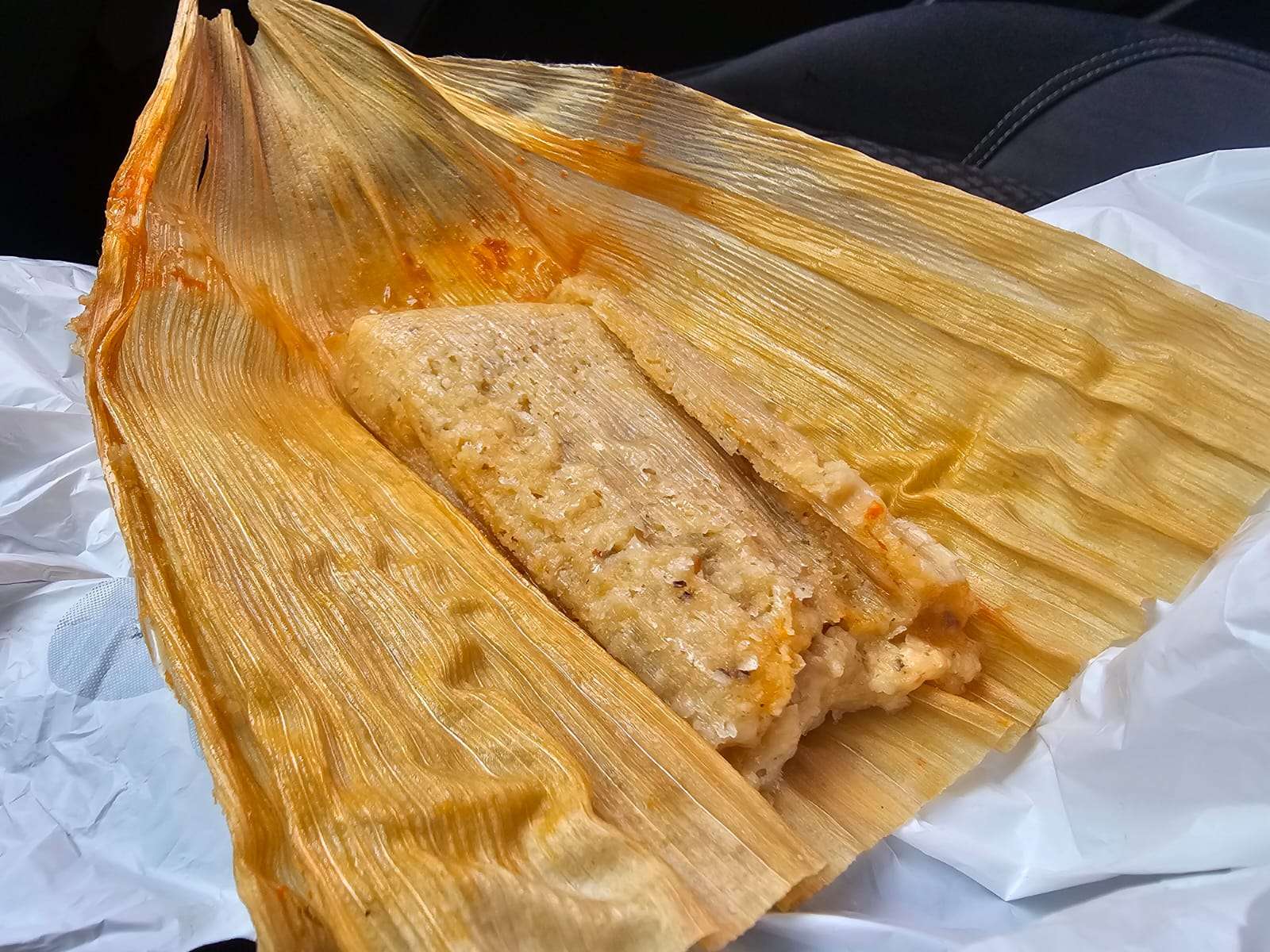 Se preparan chihuahuenses para el Día de la Candelaria con tamales y champurrado 
