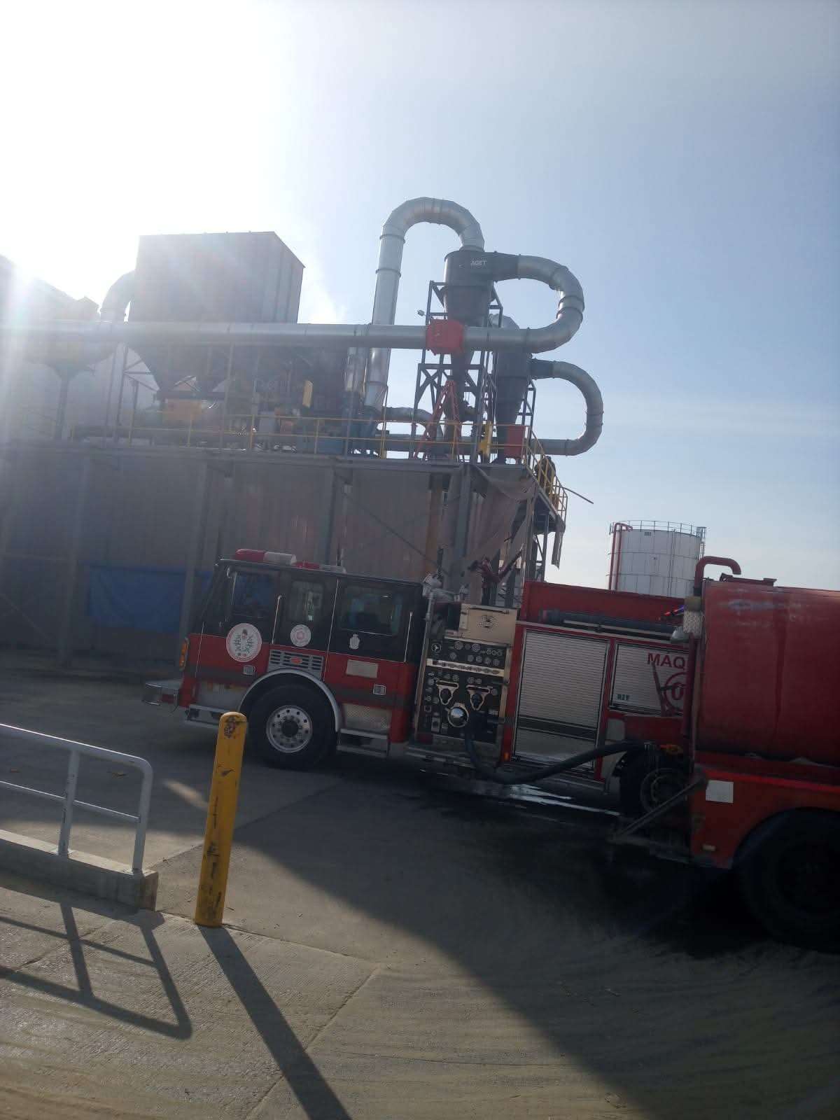 Incendio en patio de maquila en el Lote Bravo provoca movilización 