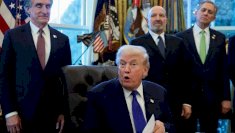 Insiste Trump que México dejará de enviar petróleo a Cuba 