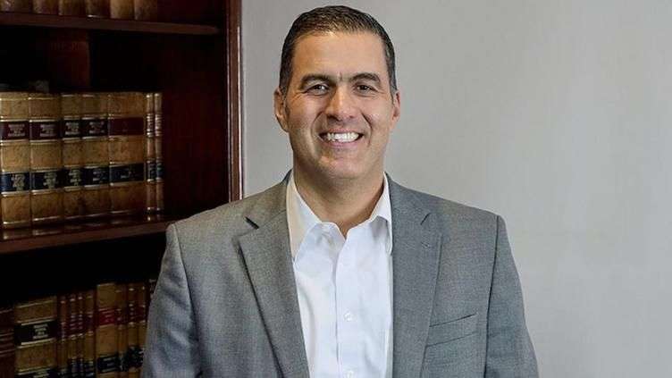 Llama Villasana a rescatar el valor de la Constitución en su aniversario
