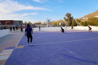 Rehabilitan campo para béisbol 5 en Canchas Industrial Periférico