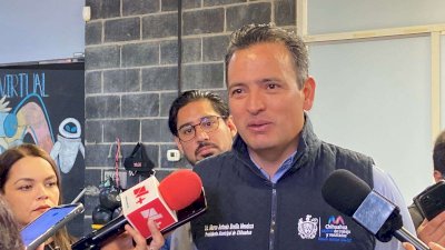 Le dio el beso del diablo Adán Augusto a Andrea Chávez 