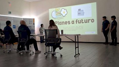 Participan Jóvenes en reto de innovación en Casa de la Juventud 
