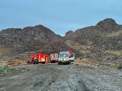 Cae mujer 5 metros durante senderismo en el Cerro Grande