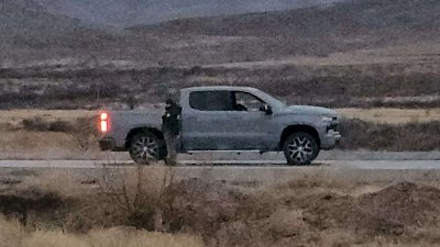 Hallan un muerto dentro de camioneta en Autódromo Cantera