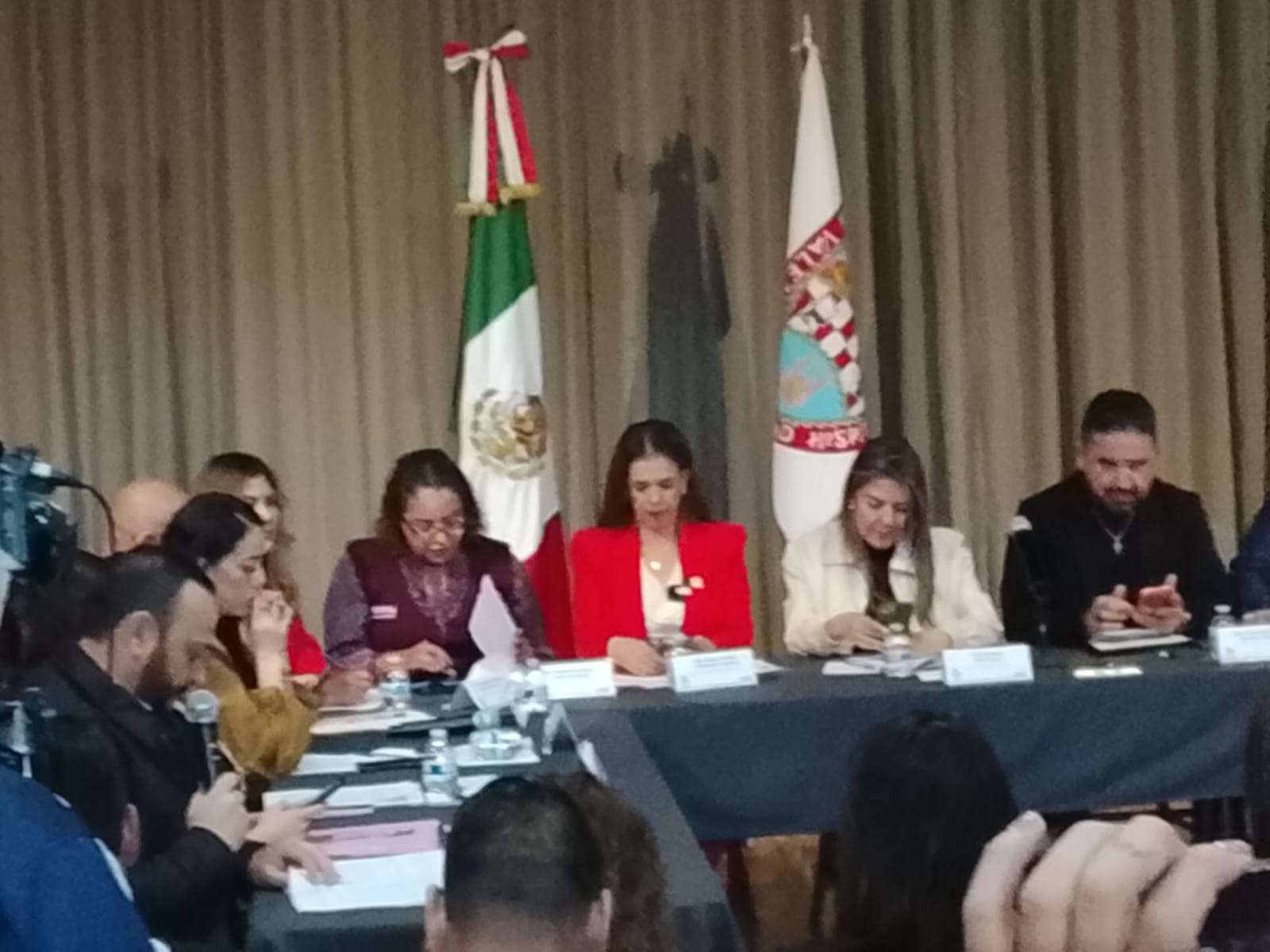 Sesiona Diputación Permanente del Congreso del Estado en Juárez