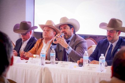 Impulsa Álvaro Bustillos plan para reactivar exportación ganadera 