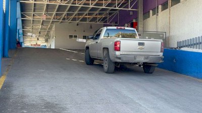 Atienden en Hospital General a baleado en avenida Sacramento