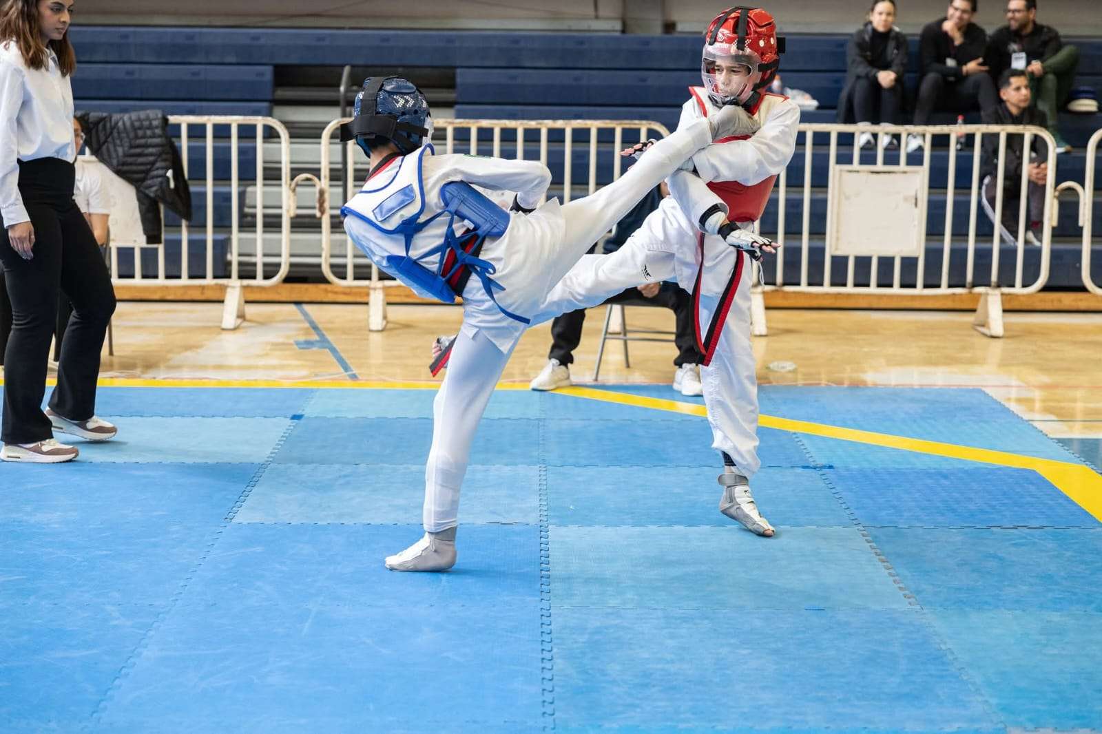 Domina Juárez en Taekwondo de la Olimpiada Conade