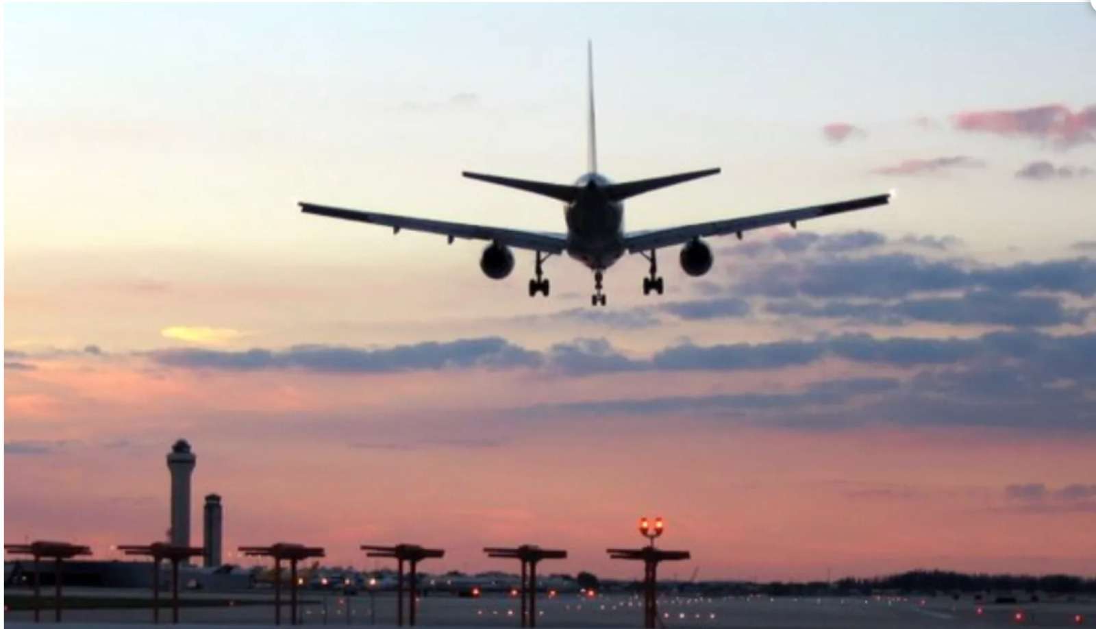 Narcodrones activan alerta máxima, cierran y abren aeropuerto de El Paso