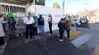 Toman la primaria Narciso Mendoza por denuncias de maltrato y bullying