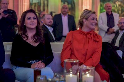 Destacan Maru y Tere resultados de gobiernos humanistas 