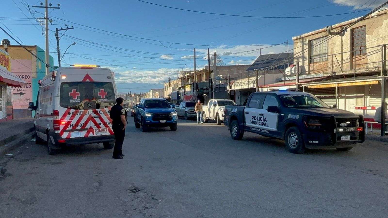 Pierde adulto mayor el conocimiento en plena avenida Juárez