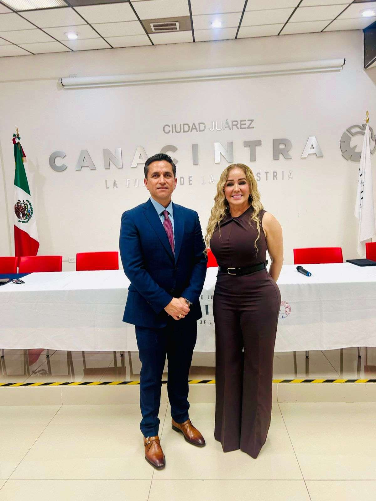 Asume Carlos Noé la presidencia de Canacintra Juárez