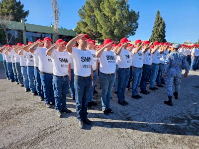 Reciben a jóvenes del Servicio Militar Nacional en el 23 Batallón 