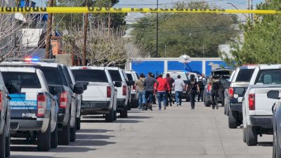 Persiguen municipales a un hombre con arma larga en la Tecnológico 