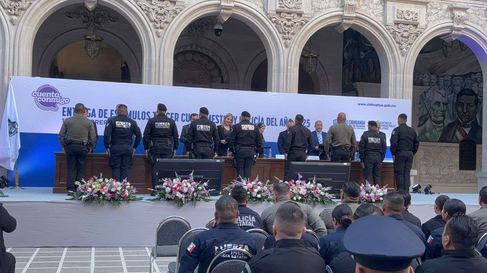 Reconocen con estímulos a policías estatales destacados 